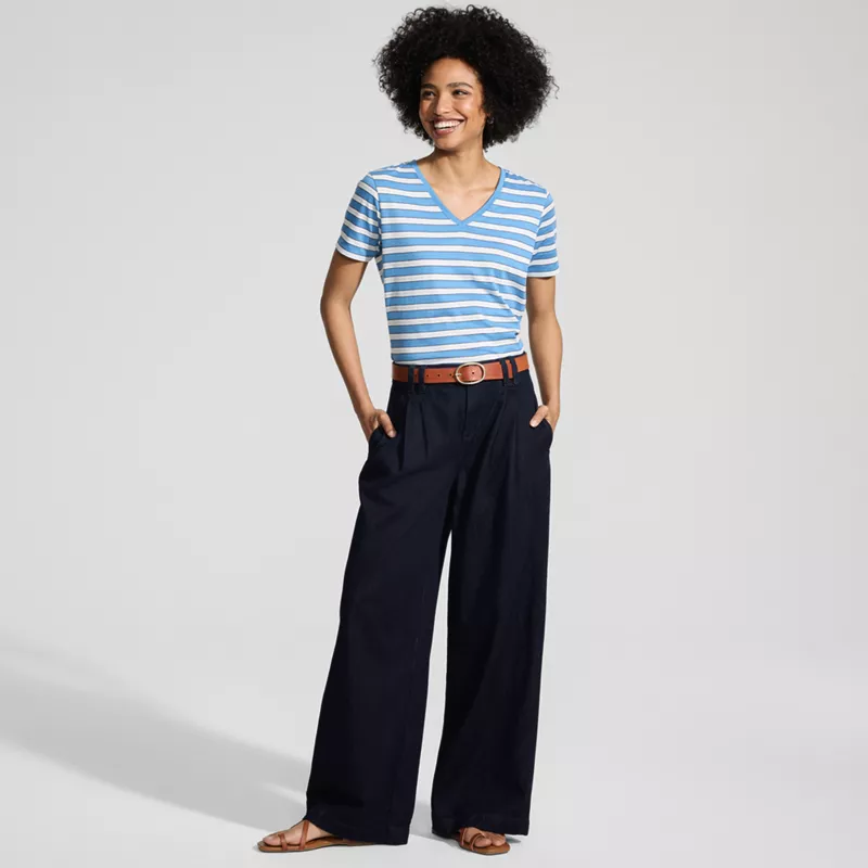 Women's Petite Lightweight Denim Mid Rise Pleated Slouchy Jeans, alternative image