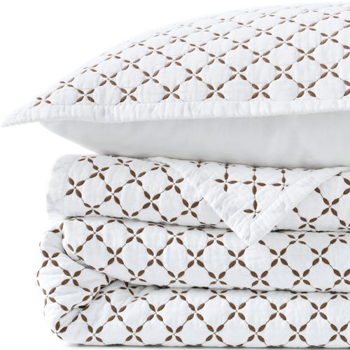Embroidered Diamond Double Voile Quilt, Front