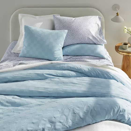 Textured Pattern Bedding - primary