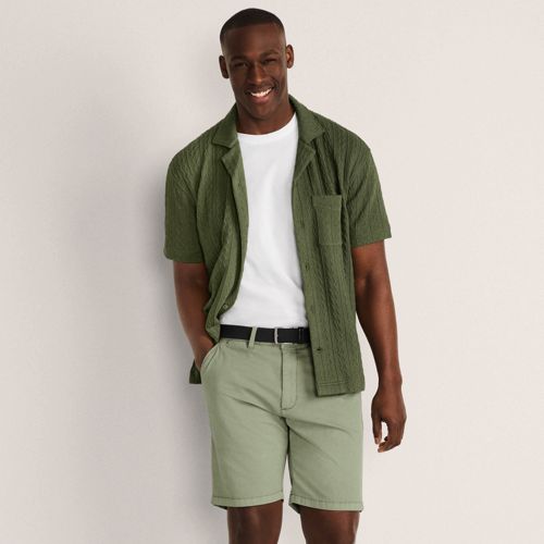 Belted Textured Chino Shorts, Slim Fit, Men, size: 40, regular, Green, Cotton/Lyocell/Cotton-blend, by Lands' End