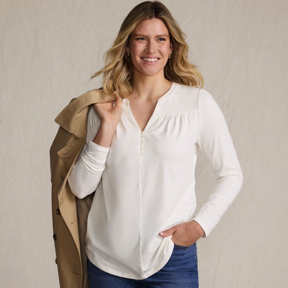 VISLILY Plus Size Henley Shirt For Women – Flowy Summer Tunic With Pleated Detail & Buttons (Green, Size 20 Plus)