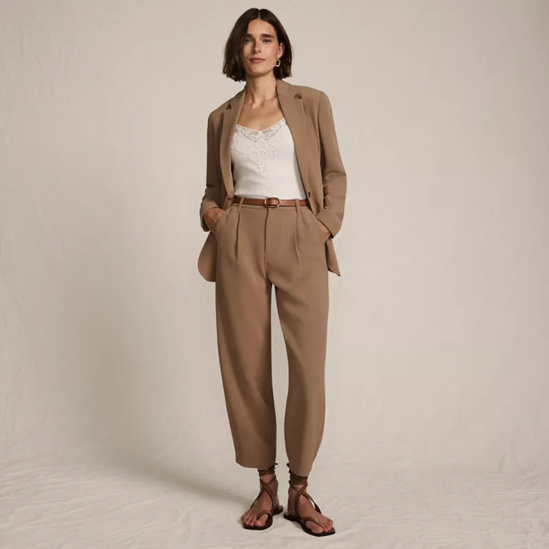 Women's Tall Crepe High Rise Pleated Barrel Leg Ankle Pants, alternative image