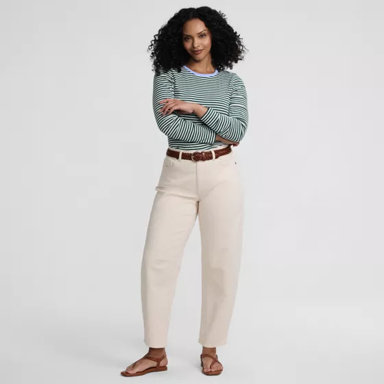 Women's Petite Soft Denim Mid Rise Relaxed Barrel Ankle Jeans - primary