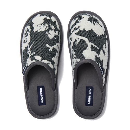 Women's Closed Toe Spa Slippers - image 2