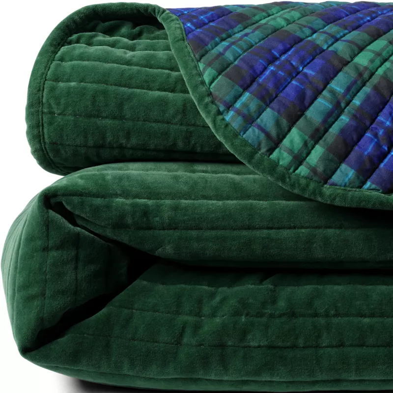 Velvet Scallop Quilt, alternative image