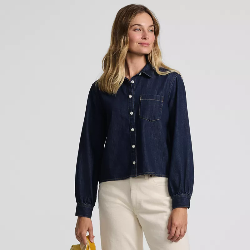 Women's Denim Cropped Button Front Shirt, alternative image