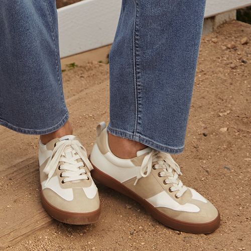womens sneakers